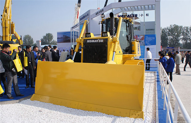 Komatsu bulldozer