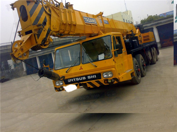 Tadano truck crane